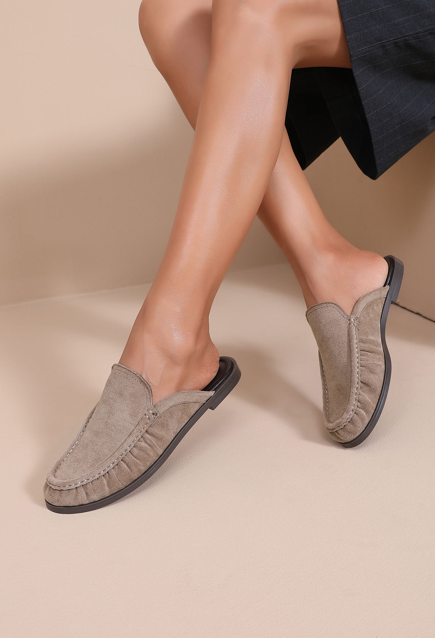 Grossiste JOIA PARIS - Mules Femme Style Mocassin Effet Daim