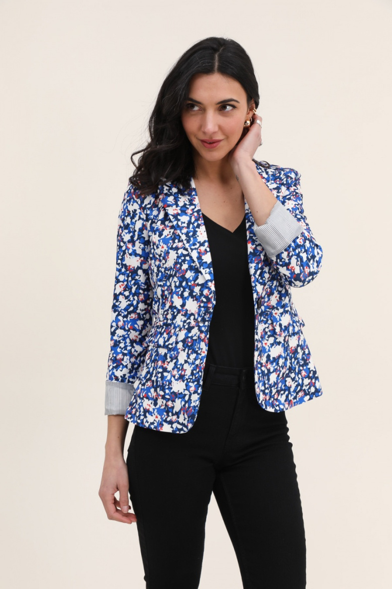 Grossista JOLIFLY - Giacca blazer con stampa floreale e maniche con risvolto a righe