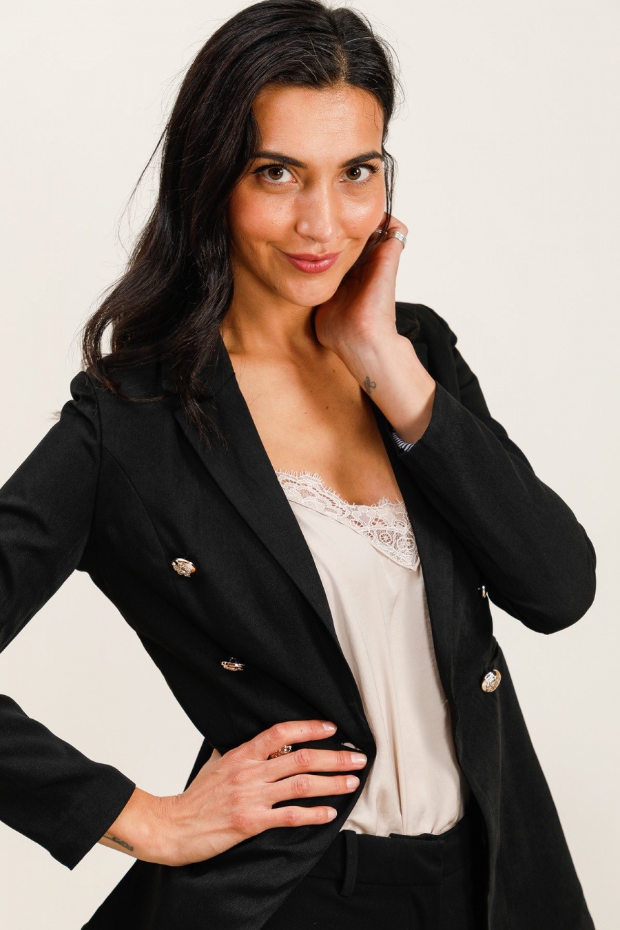 Wholesaler JOLIFLY - Black blazer with gold double-breasted buttons