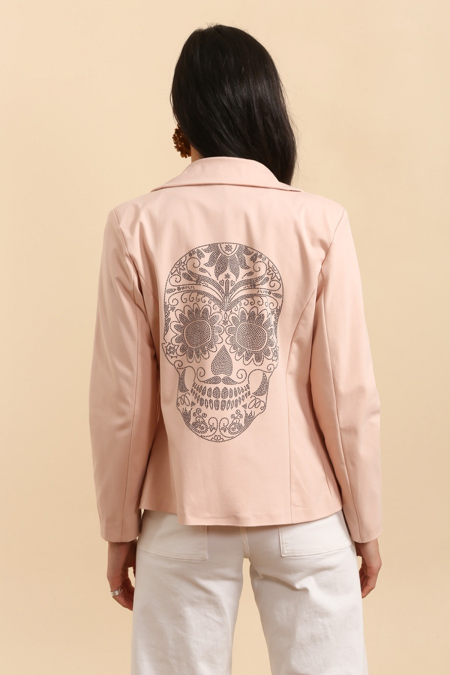 Wholesaler JOLIFLY - Fitted viscose blazer with skull rhinestones on the back