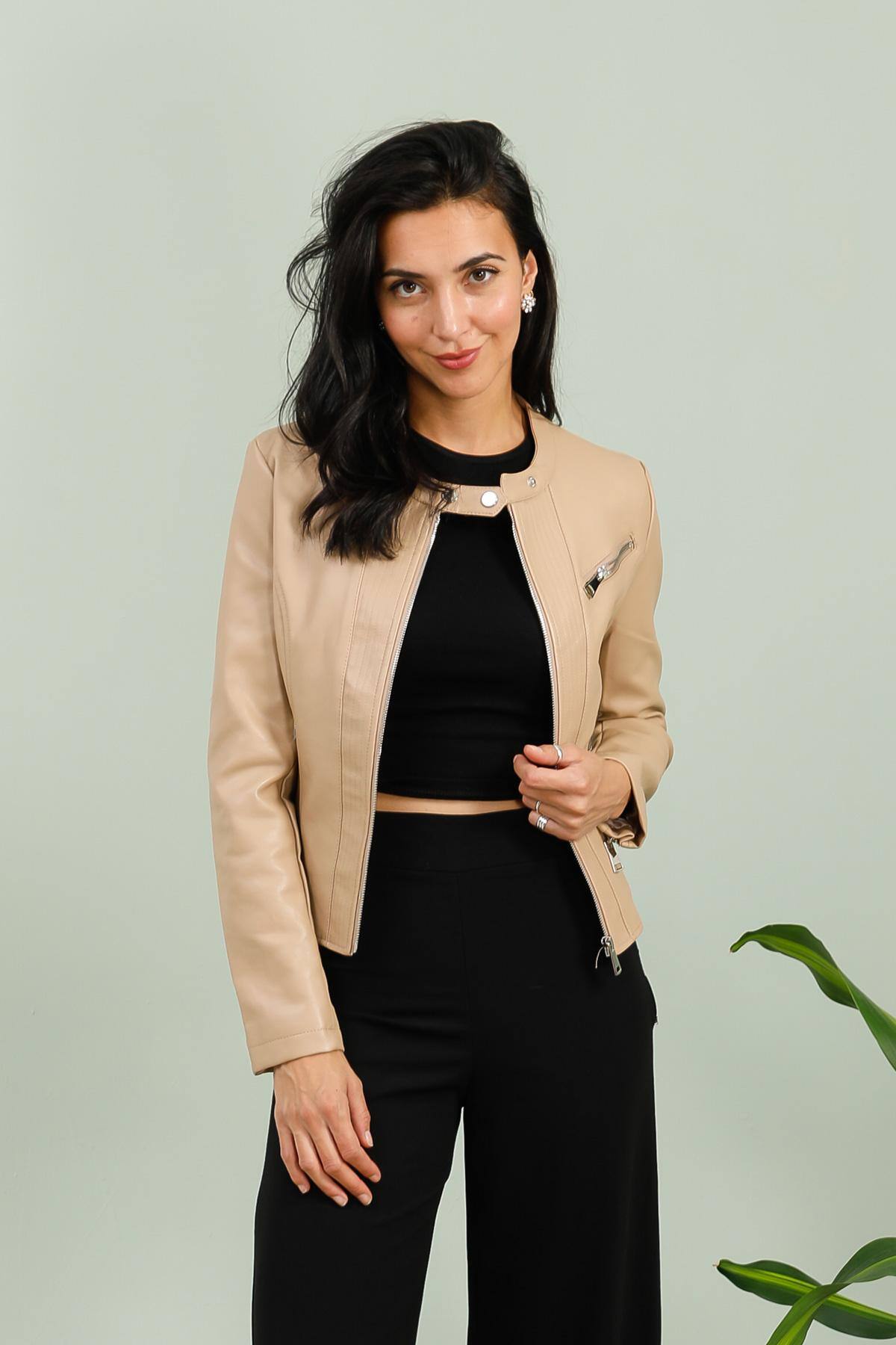 Wholesaler JOLIFLY - Women's faux leather jacket – Short cut with a stand-up collar