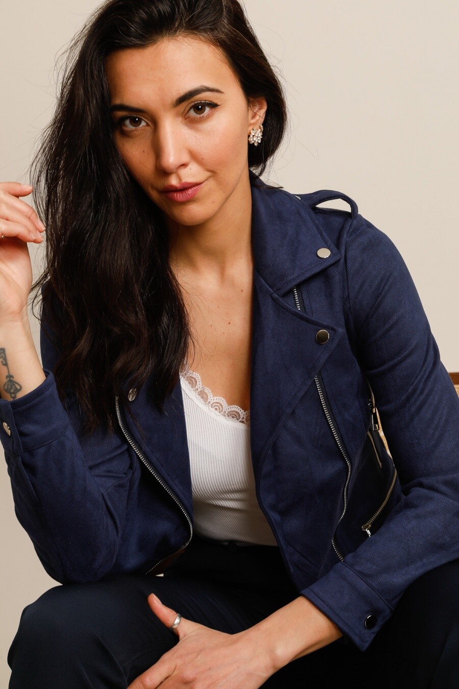 Mayorista JOLIFLY - Chaqueta perfecto de ante suave - Corte femenino y detalles meticulosos