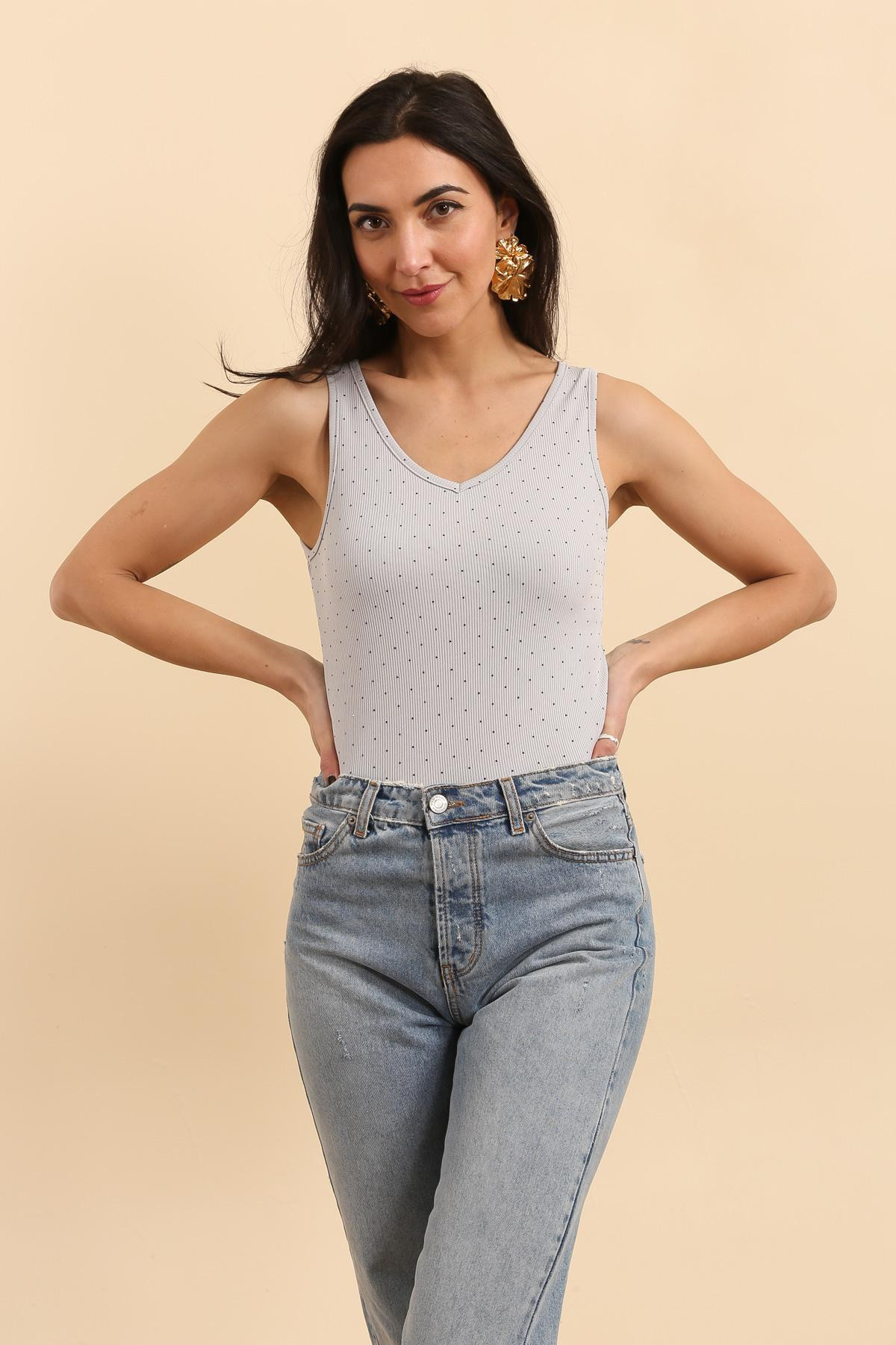 Wholesaler JOLIFLY - Women's Ribbed Tank Top with Rhinestones – Elegance and Shine