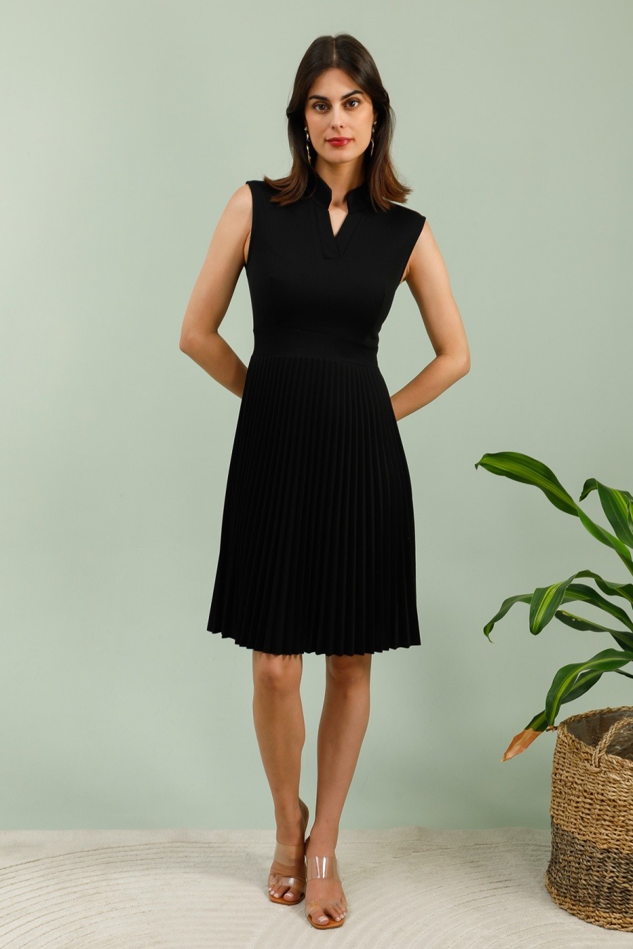 Wholesaler JOLIFLY - Sleeveless dress with pleated skirt