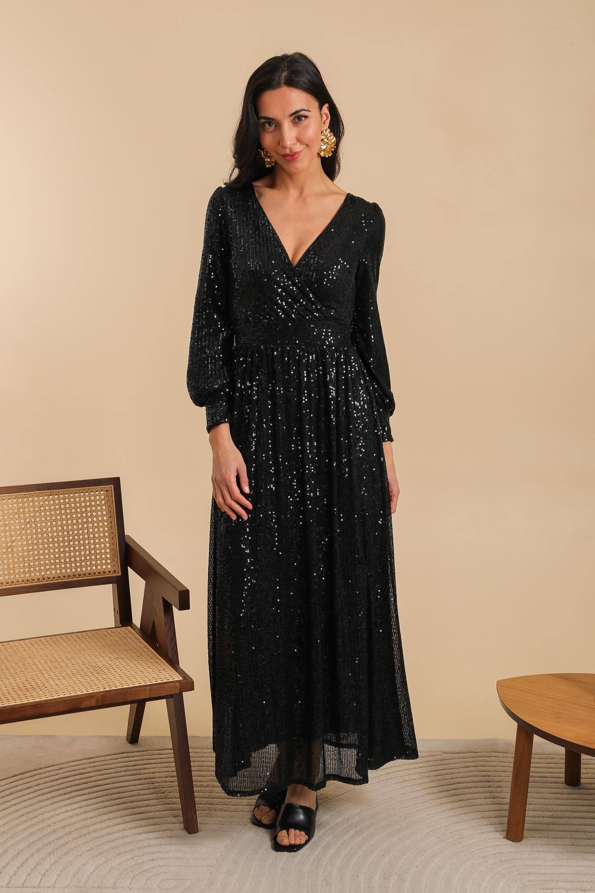 Wholesaler JOLIFLY - Long sequin wrap dress – Sparkling elegance