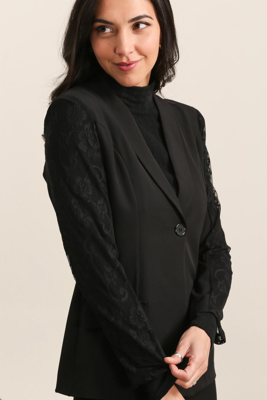 Grossista JOLIFLY - blazer corto con pizzo