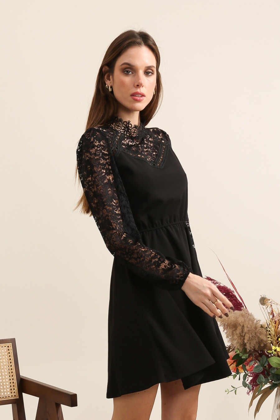 Elegant black lace long-sleeve dress

Elevate your evenings with this refined black dress, combining elegance and femininity. Its delicately openwork lace top adds a touch of sensuality, while its flowing and flared cut flatters all figures.

Lace details: transparent long sleeves and high neck crafted in floral lace.

Flared cut: fluid skirt that offers comfort and lightness.

Openwork high neck: refined finish with scalloped details.

Buttoned back: discreet and elegant closure.

Comfortable material: polyester blend, soft and pleasant to wear.

✨ A perfect piece for your evenings, elegant dinners, or special occasions.
📏 Available from S to XXL.