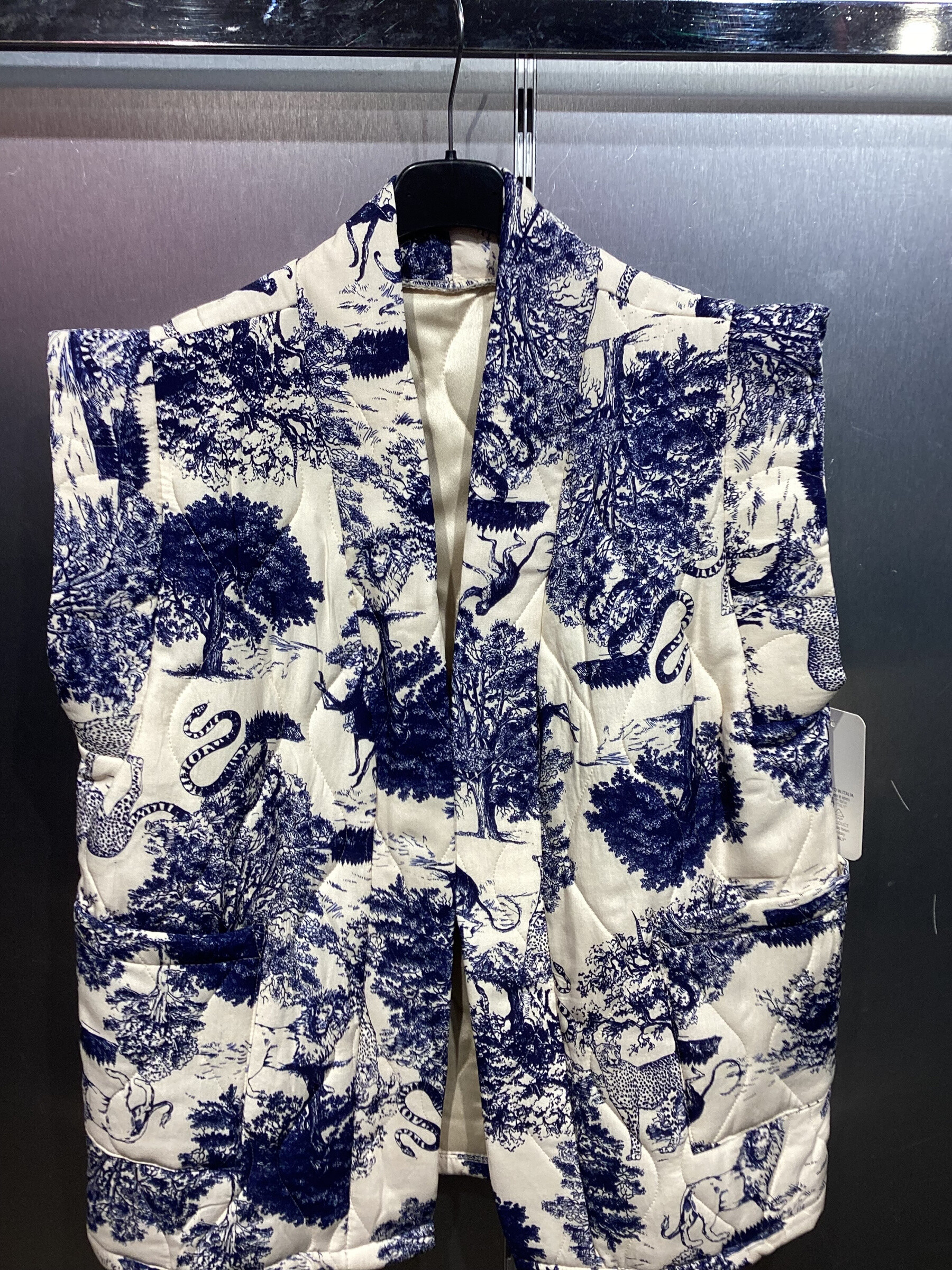 Wholesaler Joliko - sleeveless vest