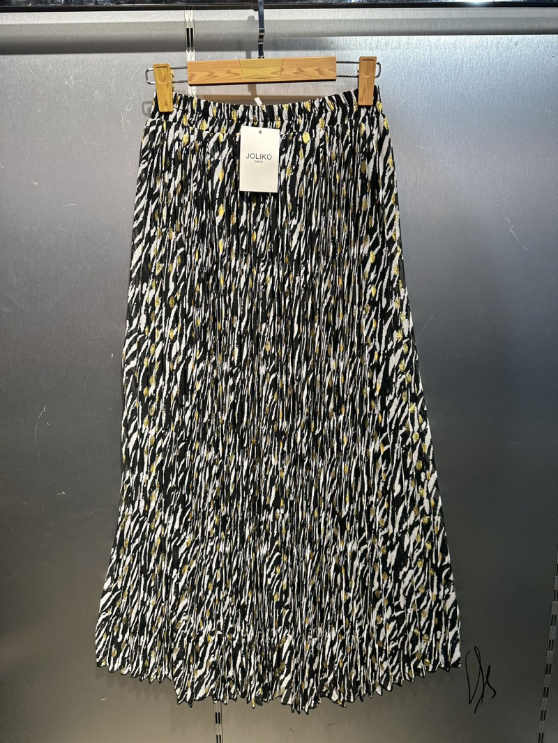 Wholesaler Joliko - LONG FLORAL PLEATED SKIRT