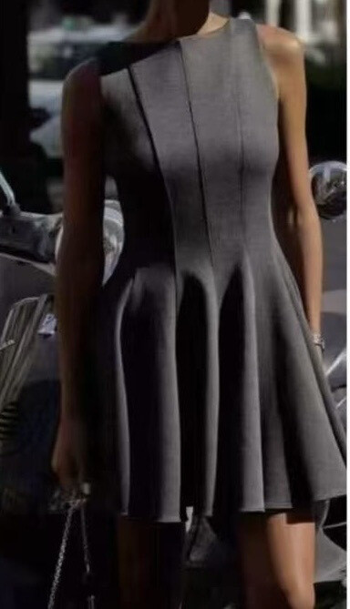 Wholesaler Joliko - Short flared dress