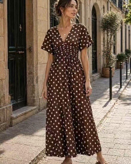 Großhändler Joliko - Langes gepunktetes Kleid