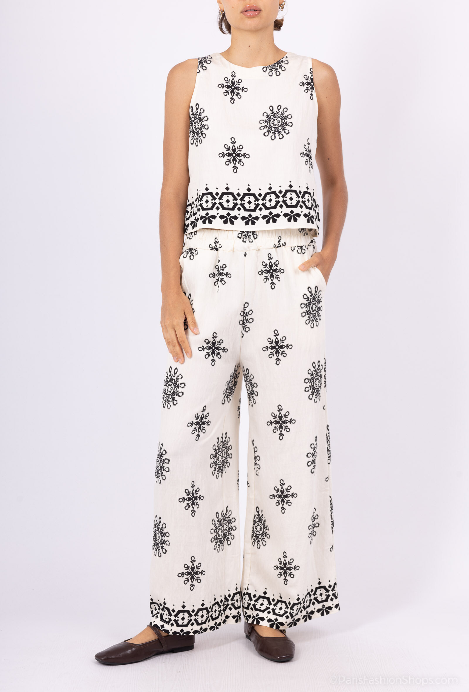 Wholesaler Jolio & Co - Printed two-piece set: top and pants.