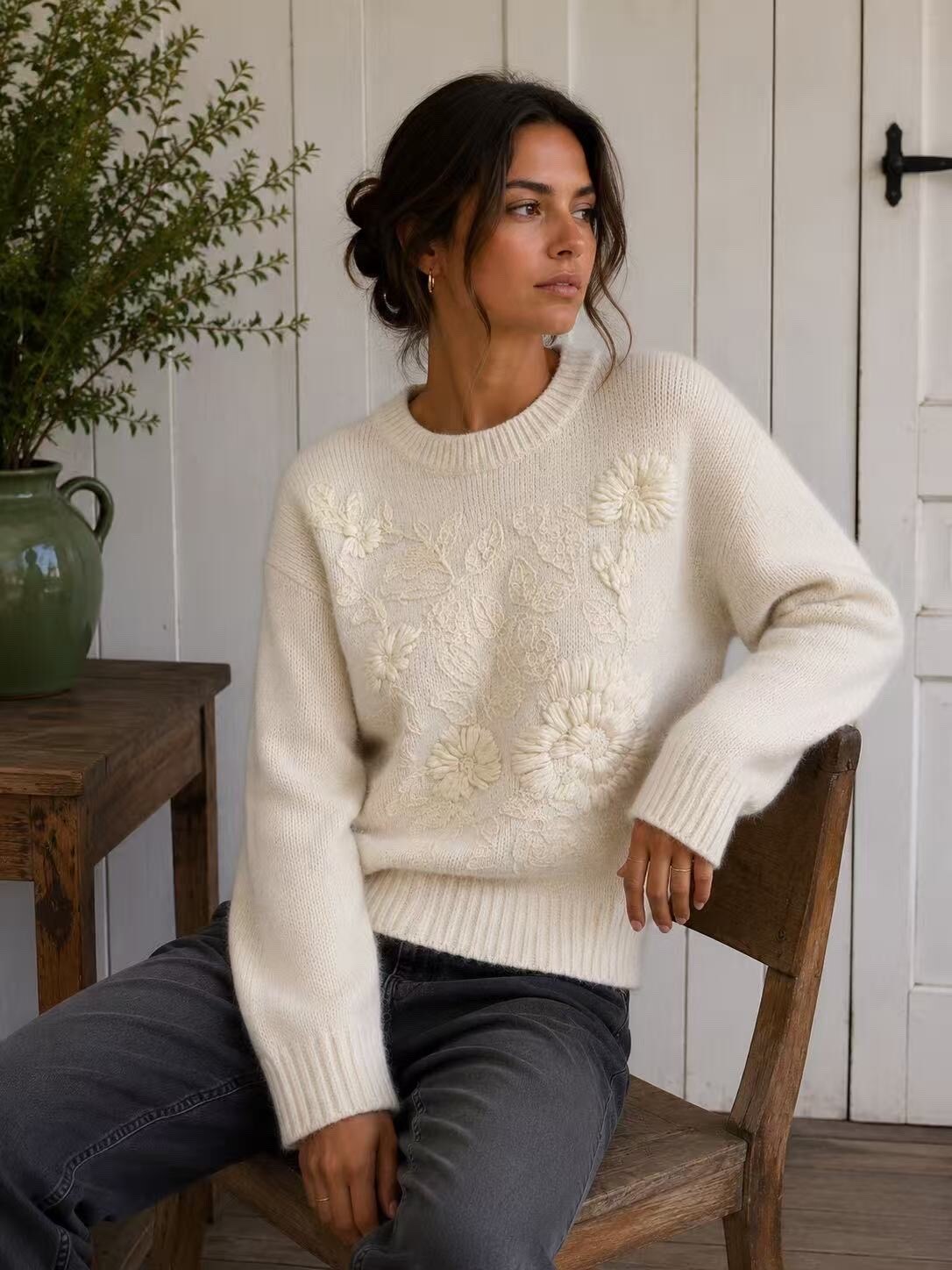 Grossiste Jolio & Co - Pull brodé motif fleur