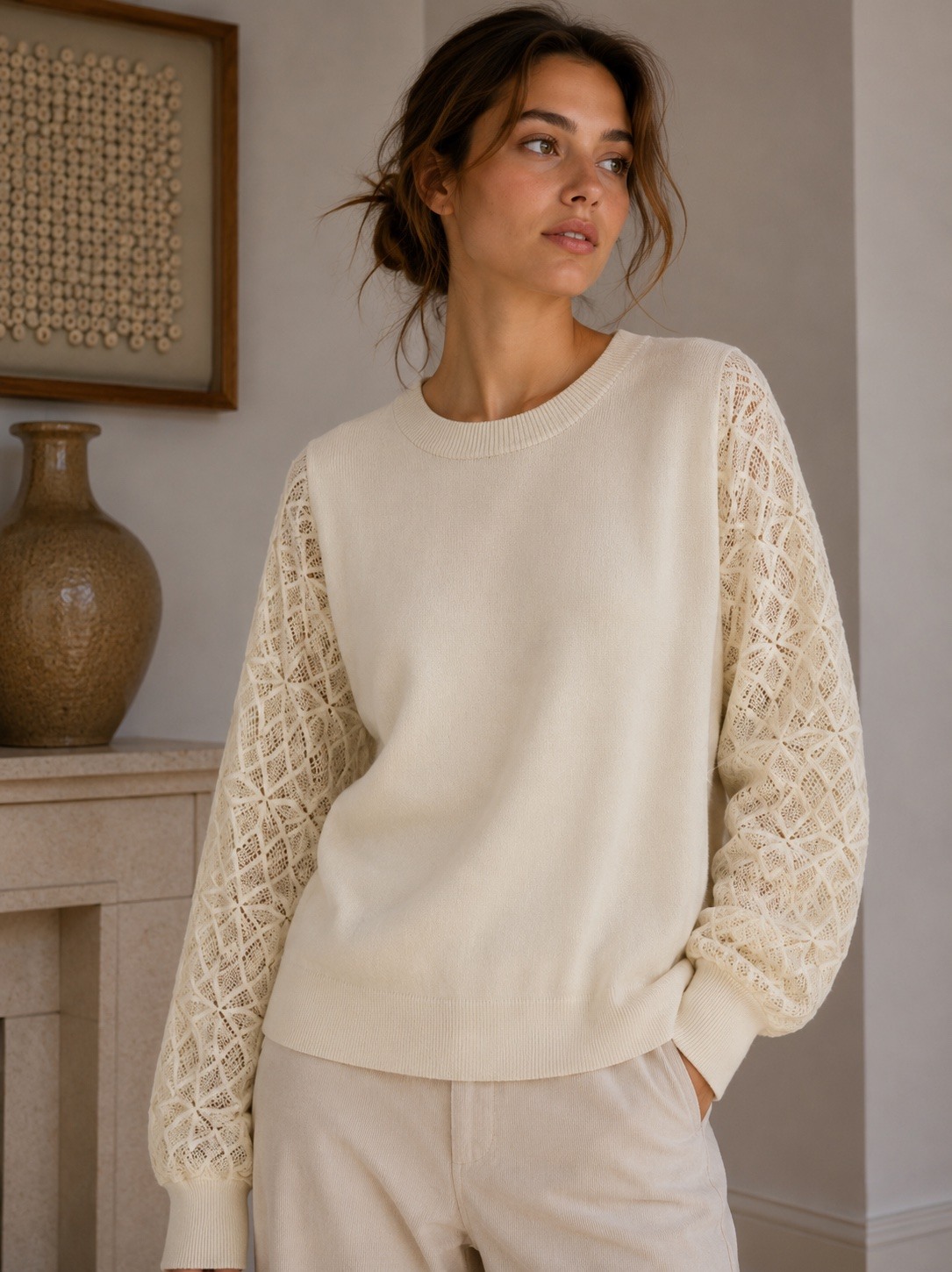 Wholesaler Jolio & Co - Sweater with lace sleeves