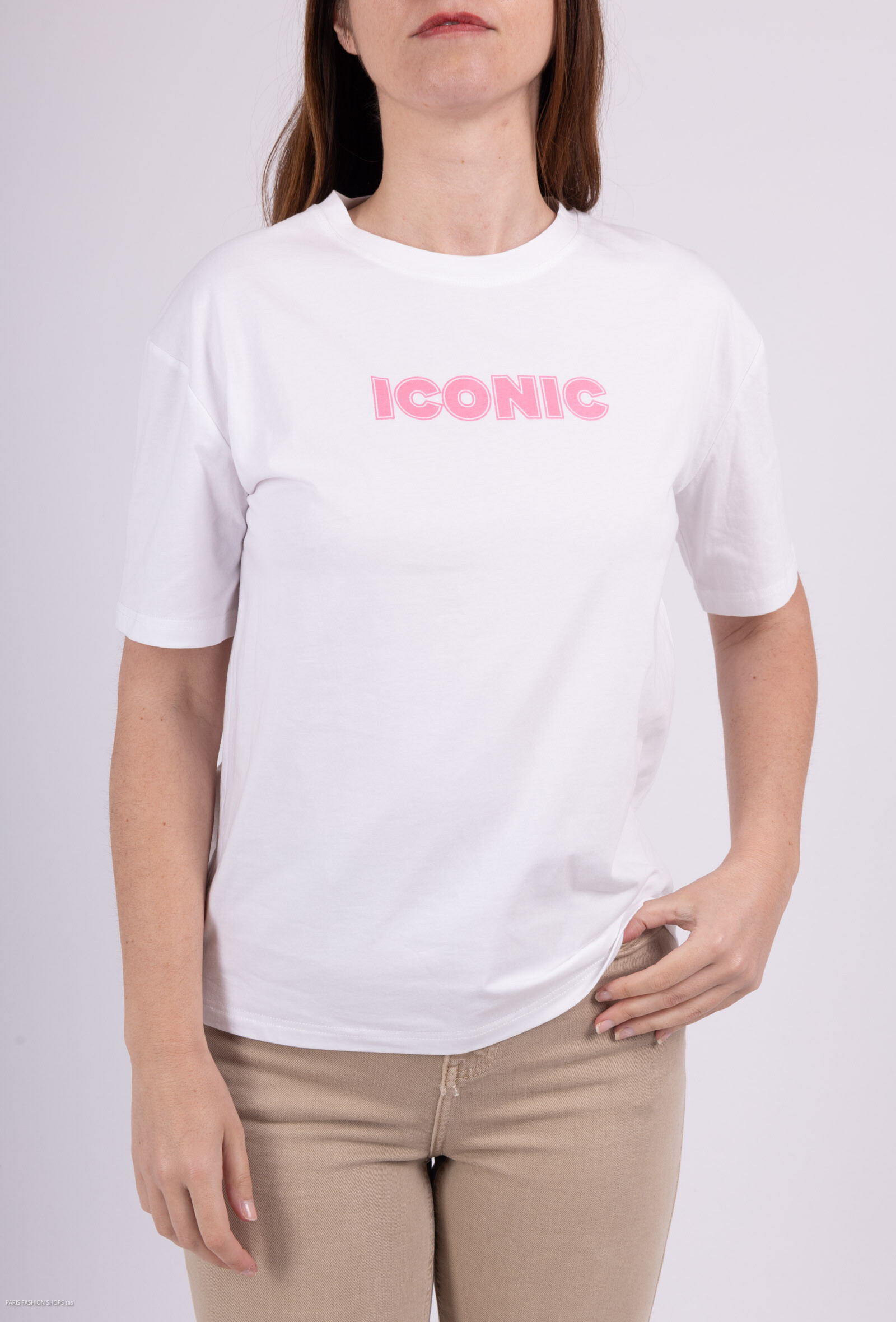 Wholesaler Jolio & Co - "Iconic" printed t-shirt