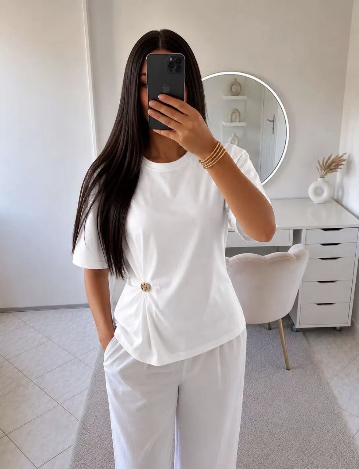 Grossiste Jolio & Co - T-shirt à bouton doré
