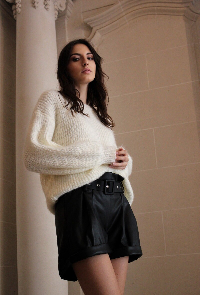 Mayorista Jöwell - Pantalones cortos de piel sintética