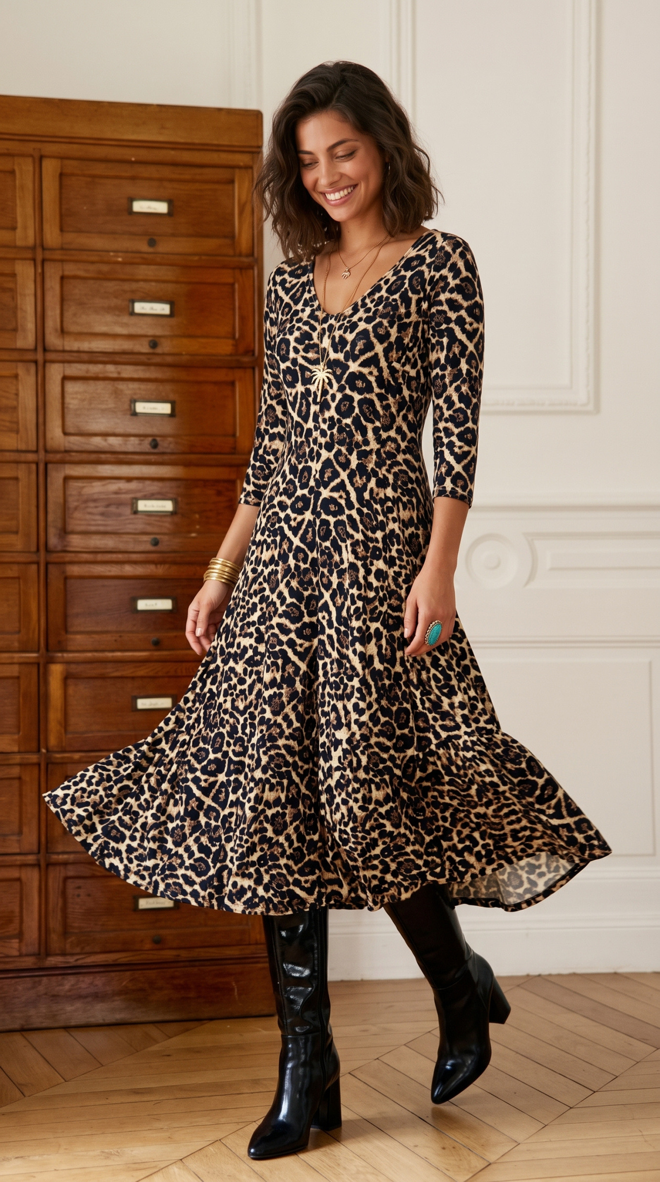 Wholesaler Joy's - V-neck midi dress, 3/4 sleeves, printed MADE IN FRANCE