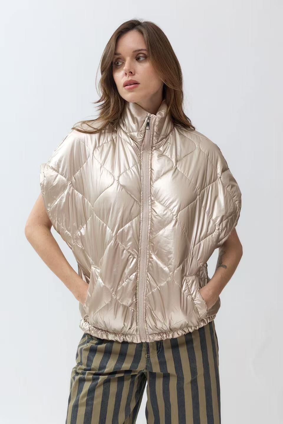 Wholesaler JS Millenium - Shiny quilted sleeveless puffer vest with a high collar