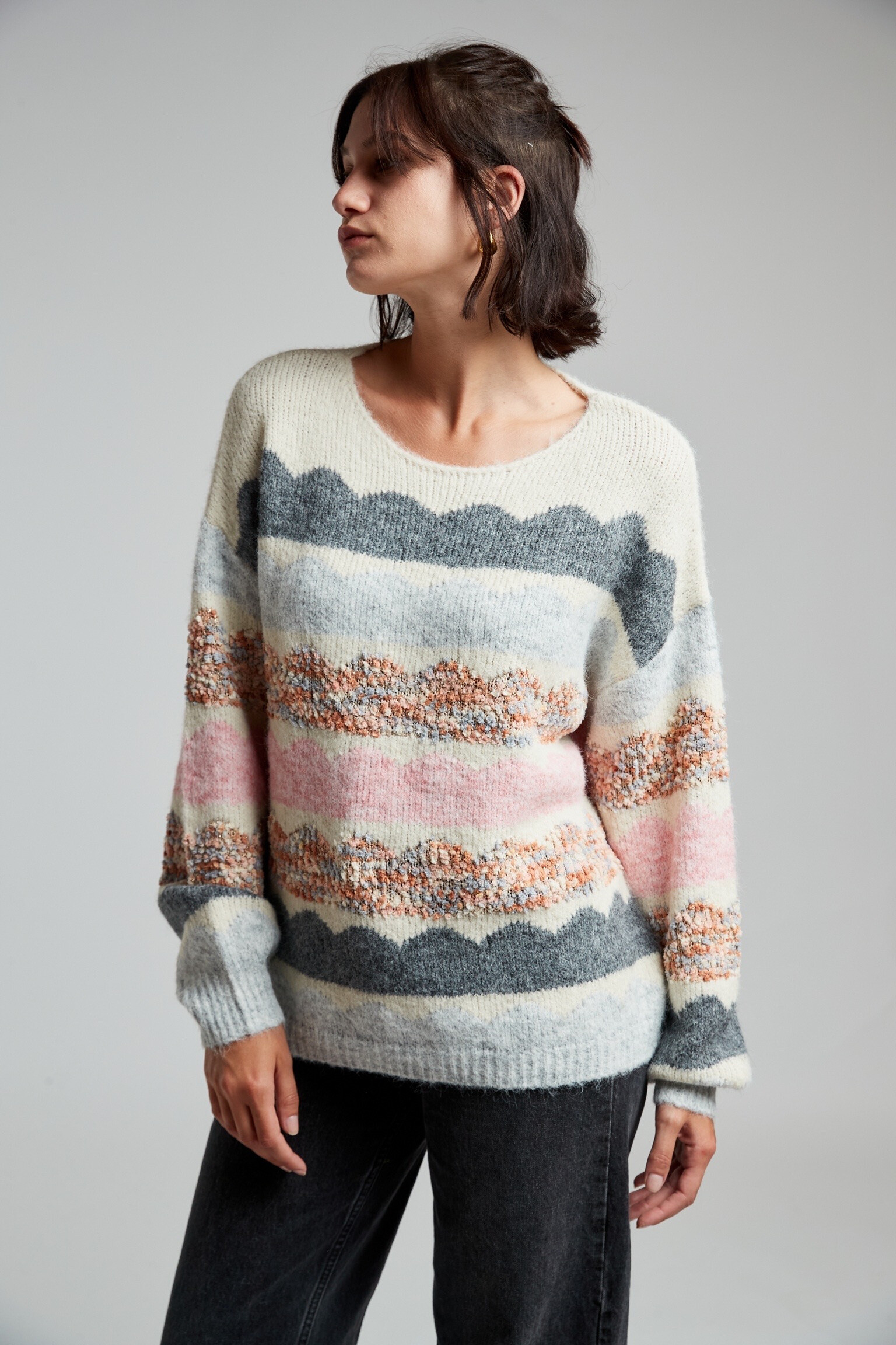 Großhändler JS Millenium - Pullover mit Wellenmuster