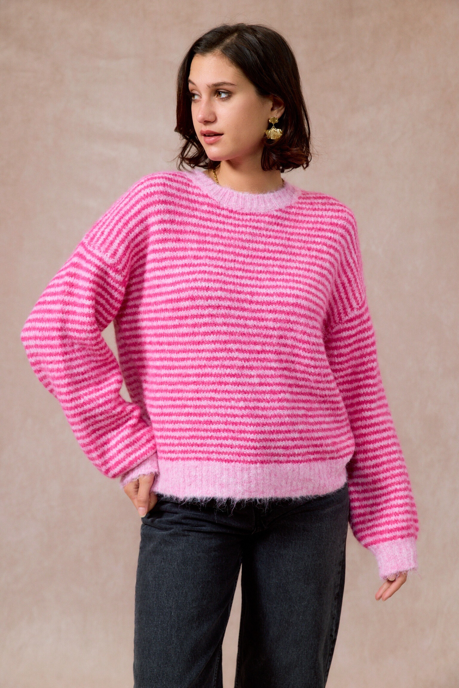 Wholesaler JS Millenium - United sweater with Palmiers Sequins Back