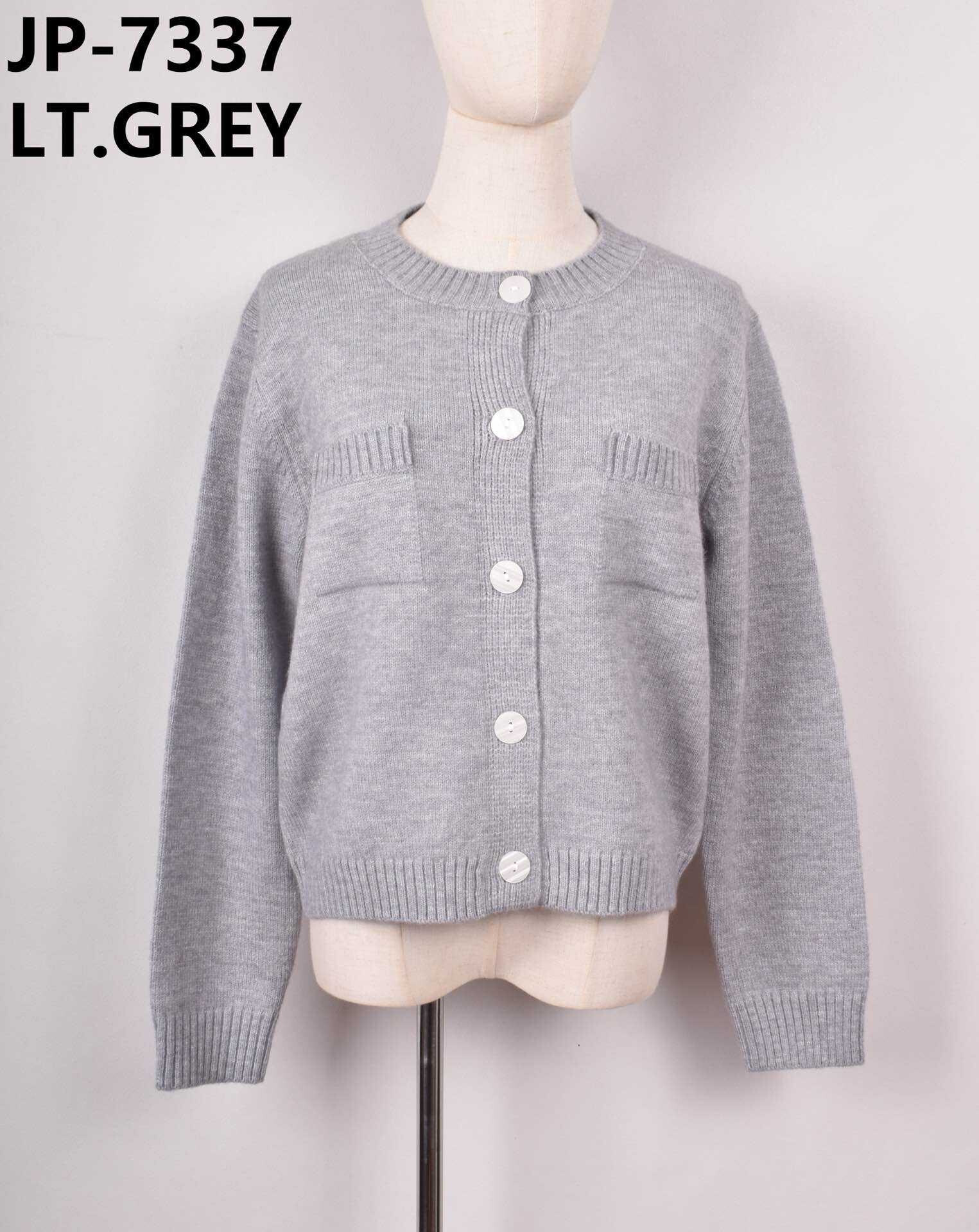 Wholesaler JS Millenium - United sweater with buttons