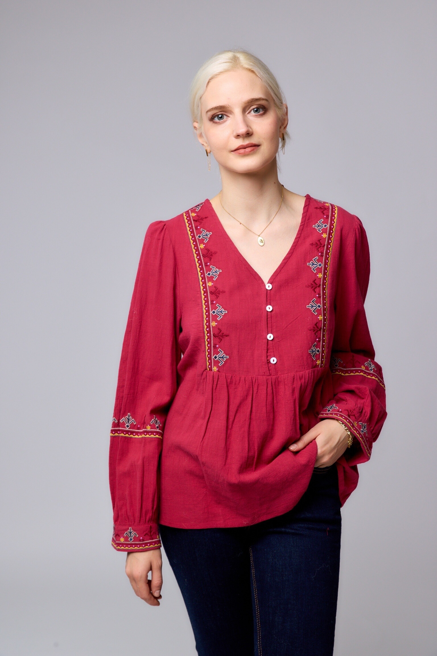 Wholesaler JS Millenium - Top united with collar embroidery