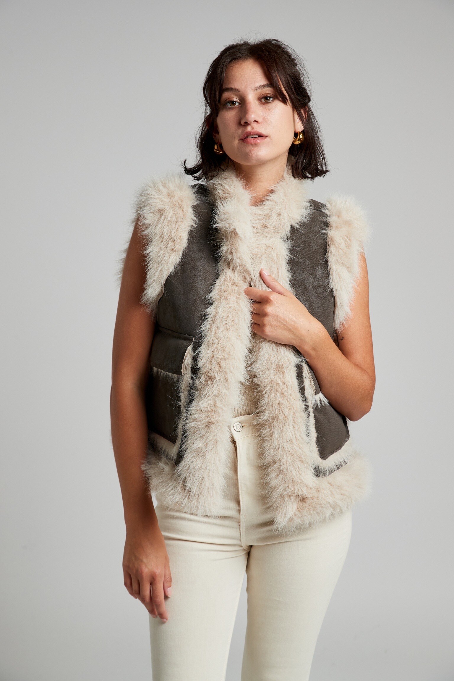 Grossiste JS Millenium - Veste sans manche à fausse fourrure
