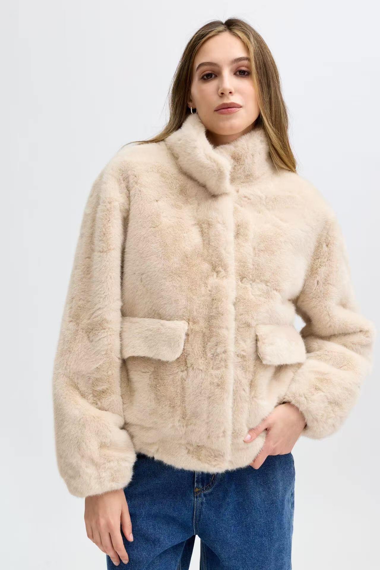 Grossiste JS Millenium - Veste à fausse fourrure Uni