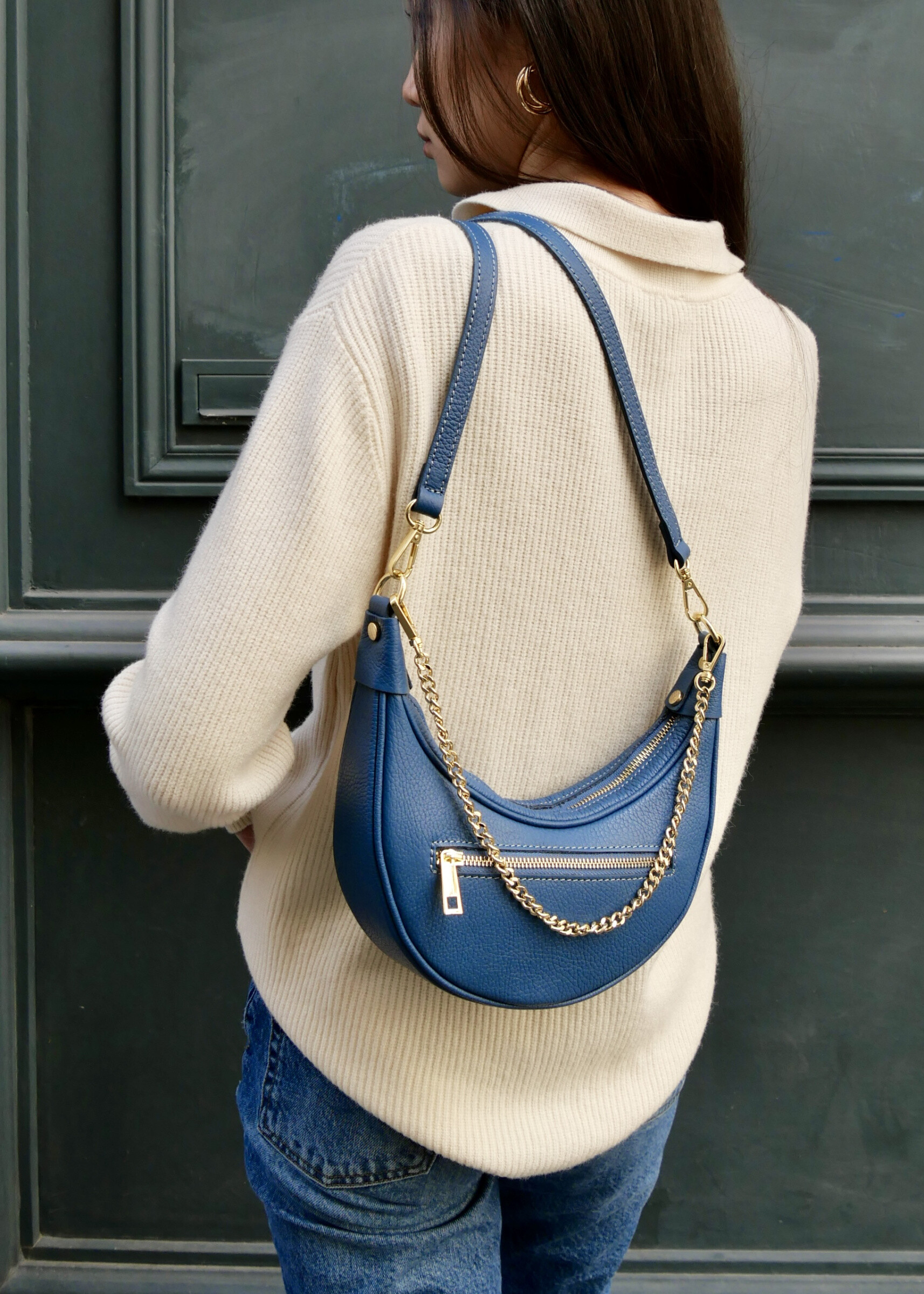 Wholesaler JULIA PARIS - Half-moon bag worn shoulder and strap in grained leather