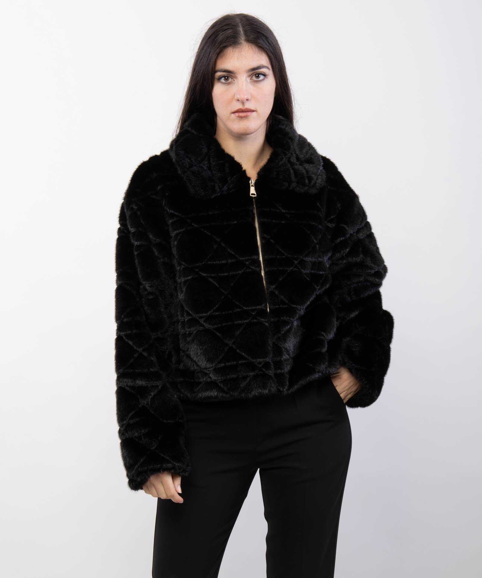 Wholesaler JULIA - Cropped Jacket in Faux Fur Cannage with Zip