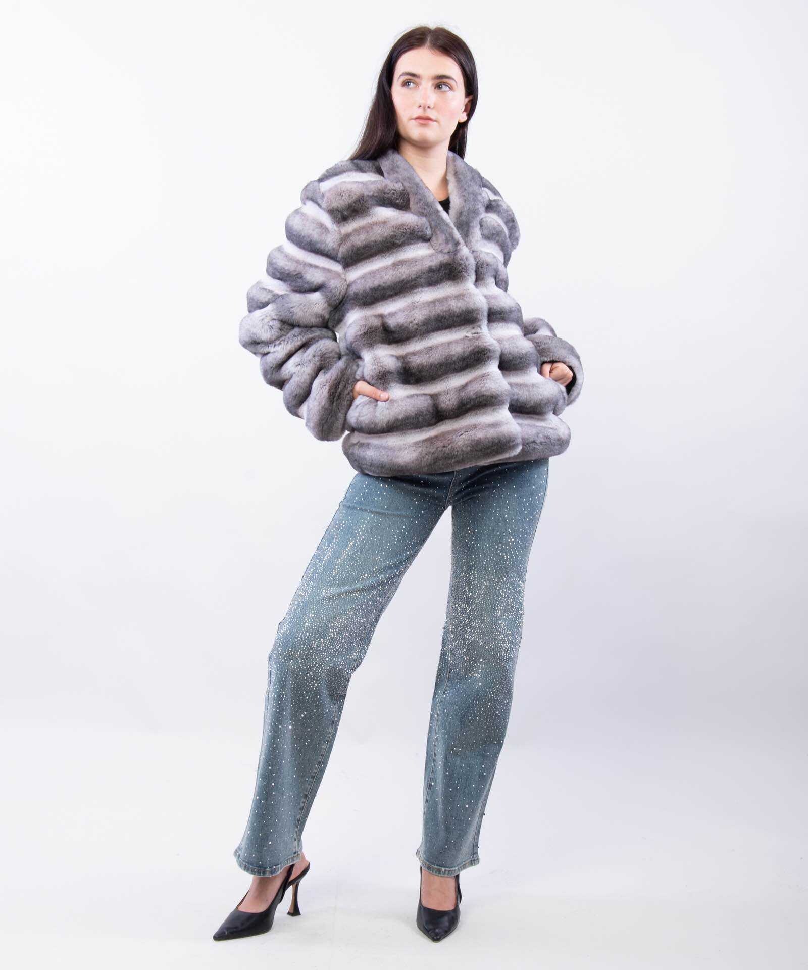 Wholesaler JULIA - Short Jacket in Faux Fur with Horizontal Stripes - Grey Chinchilla Effect