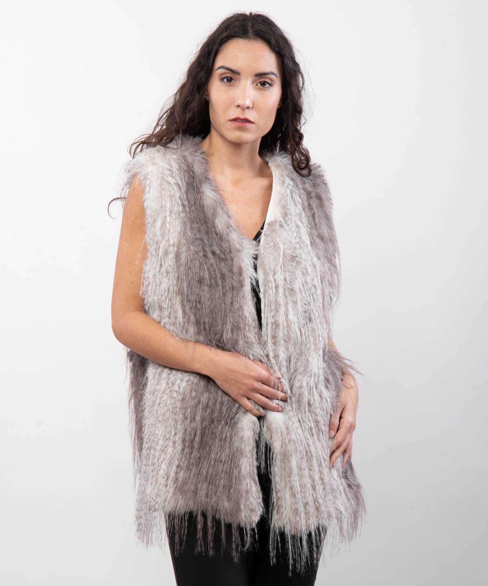 Grossiste JULIA - Gilet en fausse fourrure ivoire luxe