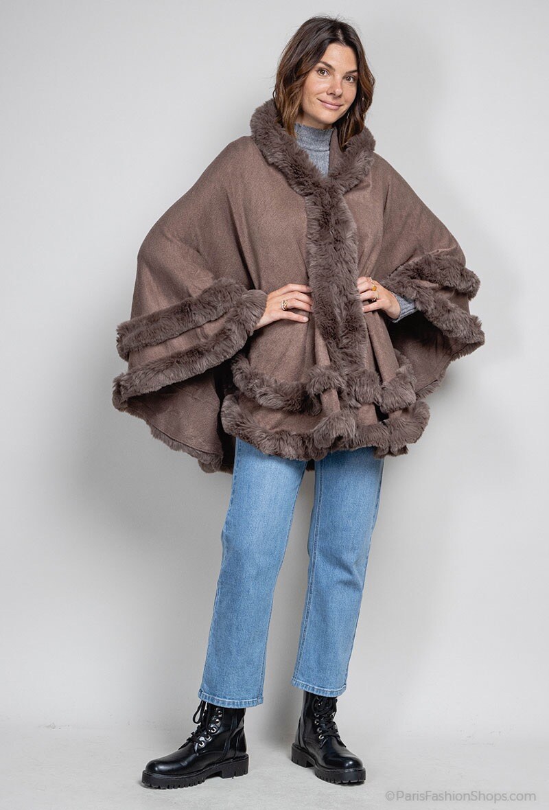 Wholesaler JULIET'S&CO - Synthetic fur poncho with hood