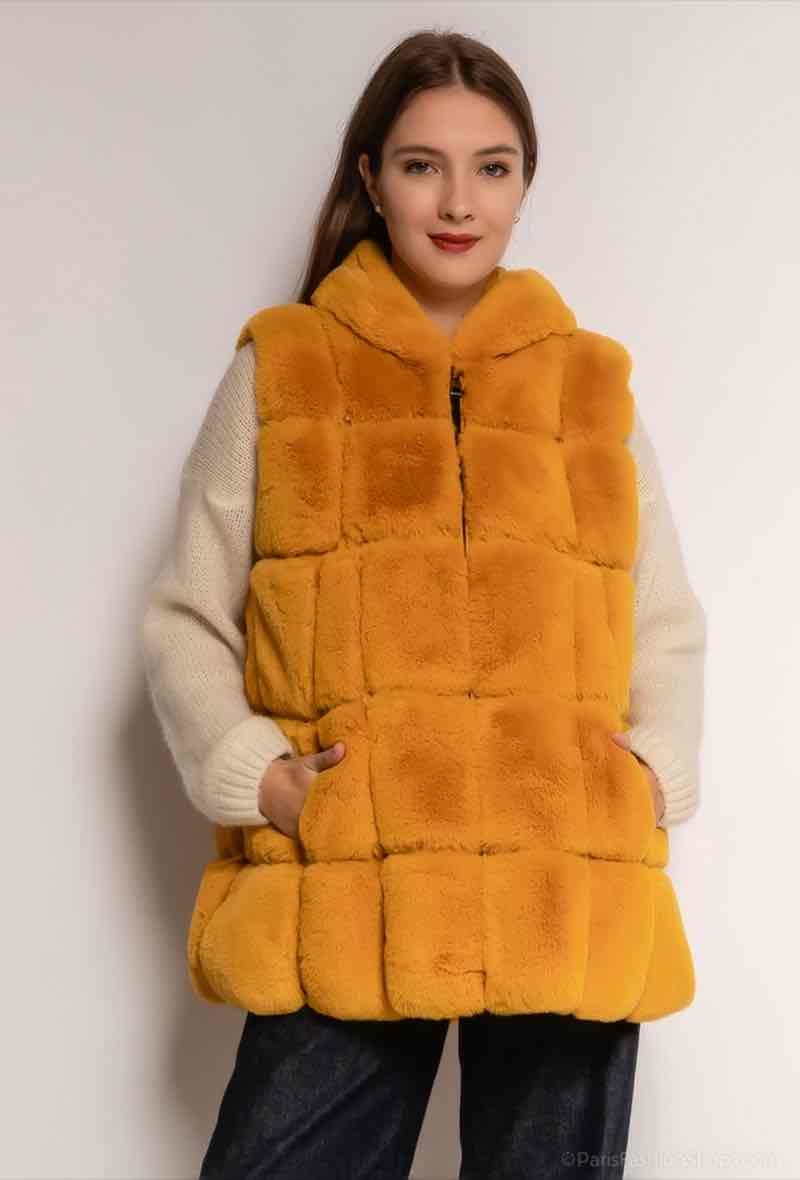 Grossiste JULIET'S&CO - Gilet fourrure synthétique avec capuche
