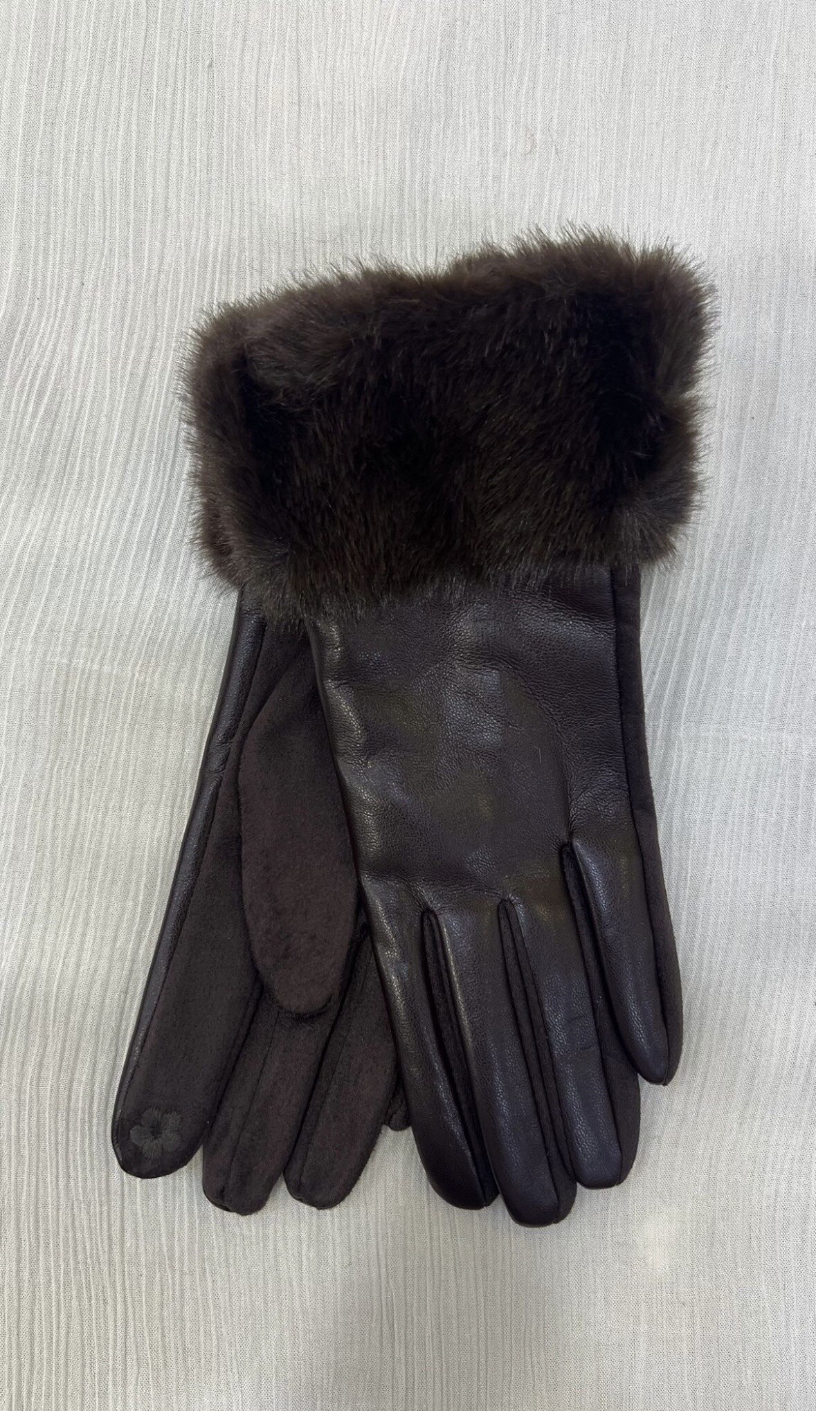 Großhändler JULIET'S&CO - Damenhandschuhe aus Kunstleder und Kunstfell