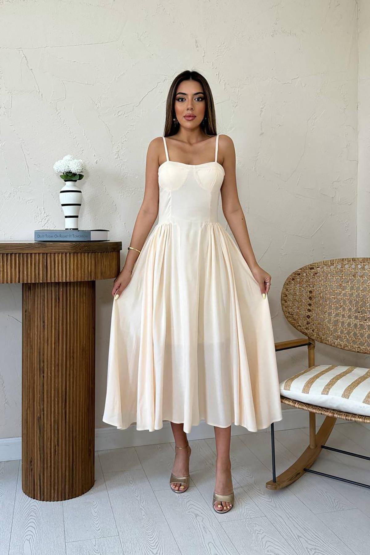 Grossiste JUNE BOUTIQUE - Robe longue évasée
