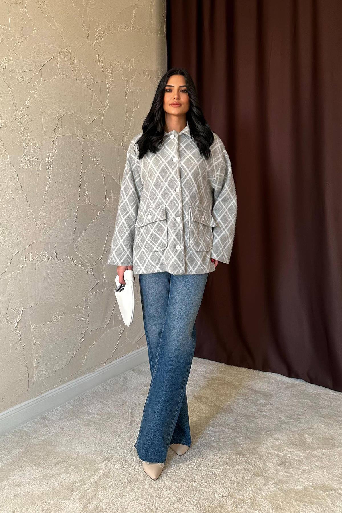 Grossiste JUNE BOUTIQUE - Veste grise à motifs