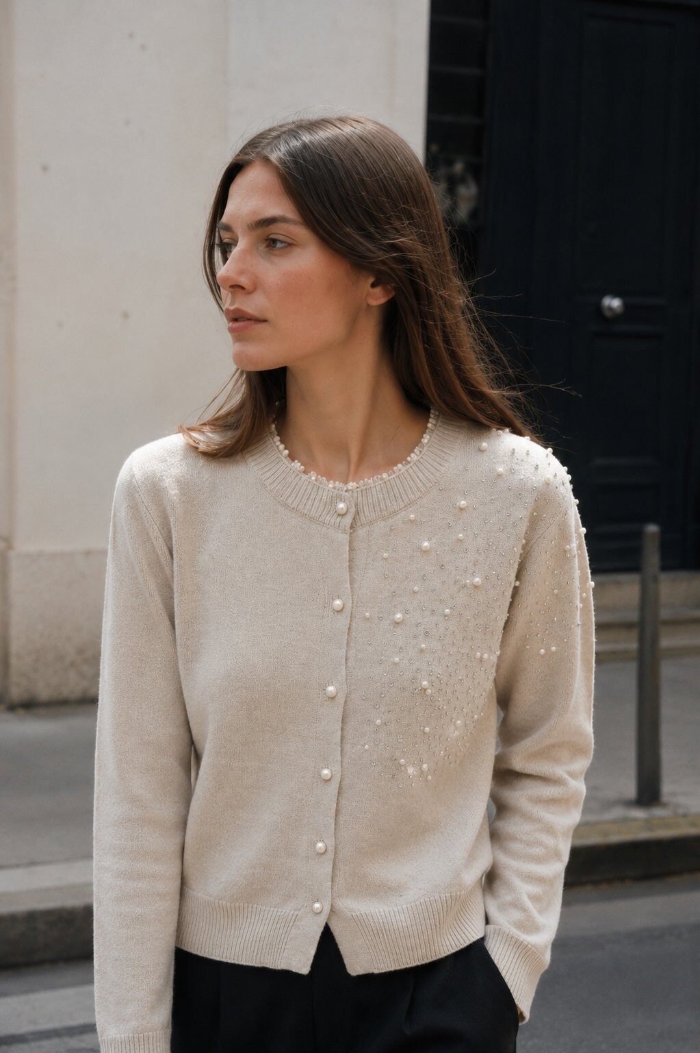 Wholesaler Justine&co Italy - Elegant Knit Cardigan with Pearls in Ecru