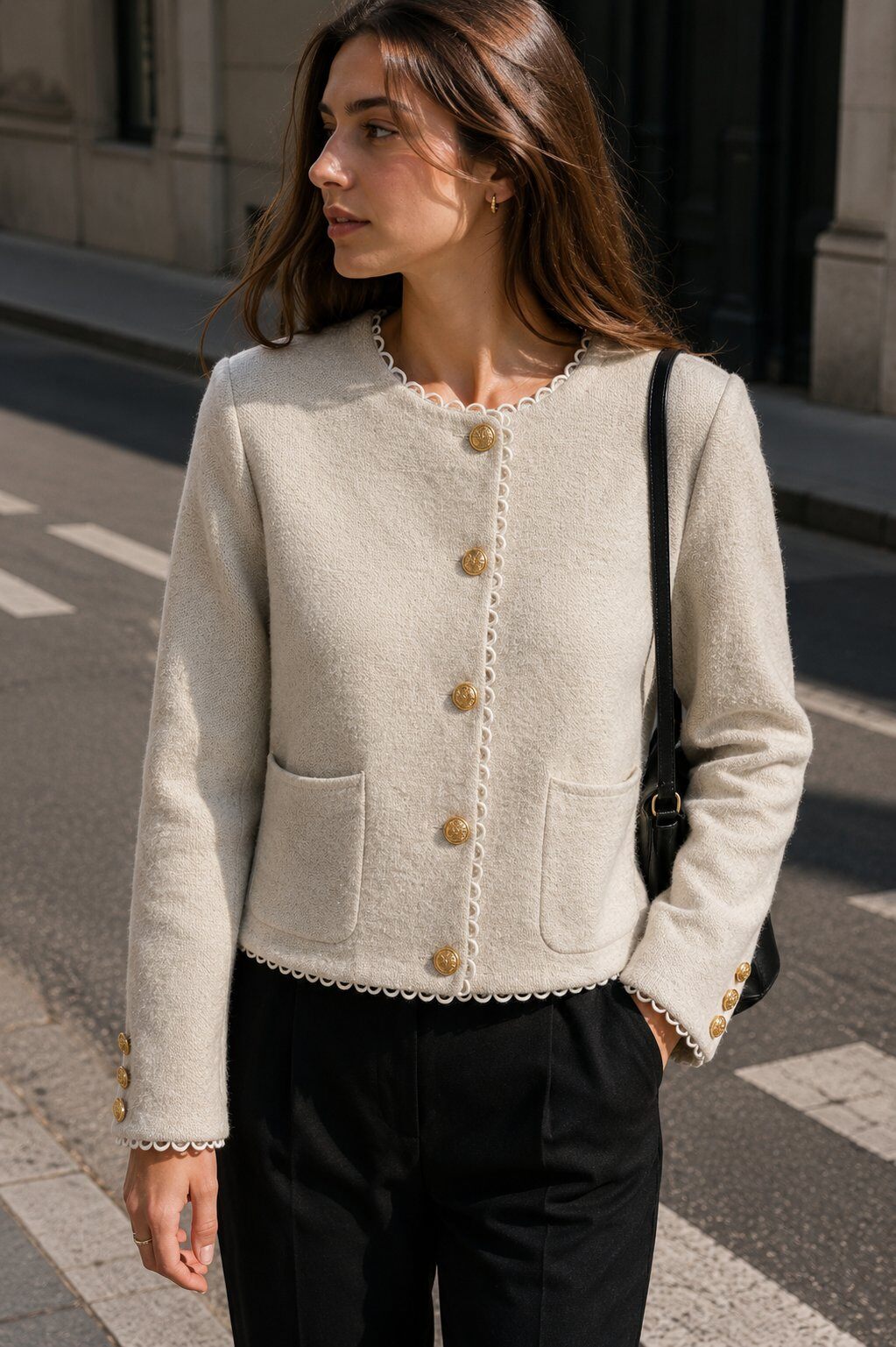 Wholesaler Justine&co Italy - Ivory Short Jacket with Wavy Edges and Gold Buttons