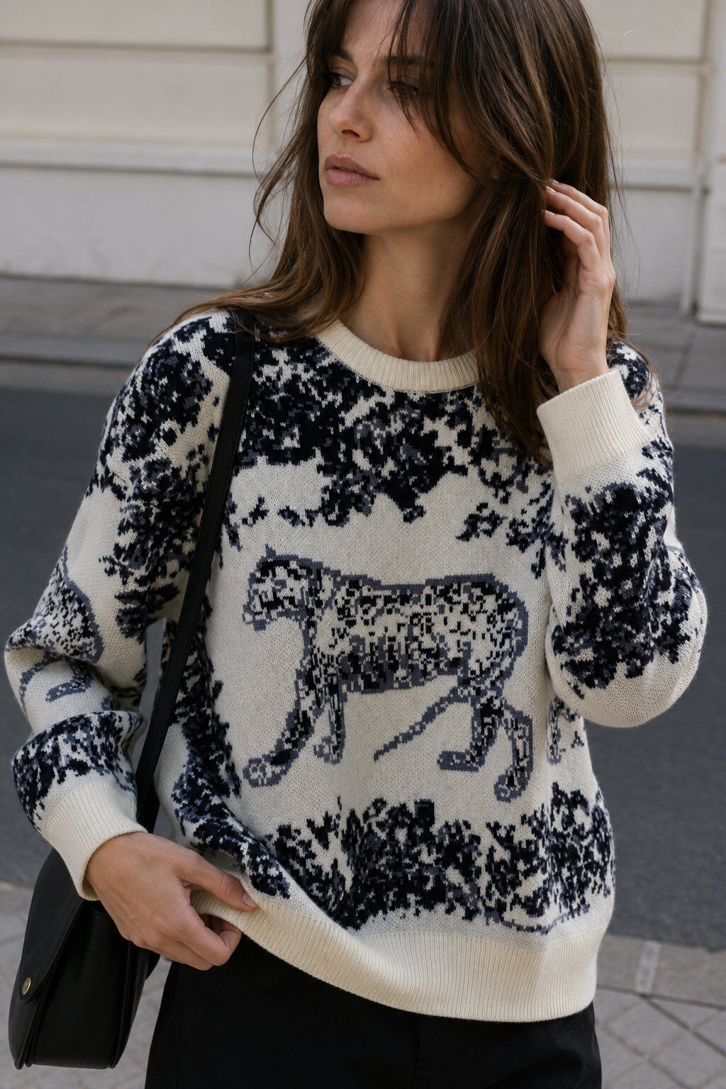 Wholesaler Justine&co Italy - Leopard Jacquard Sweater
Product Description: