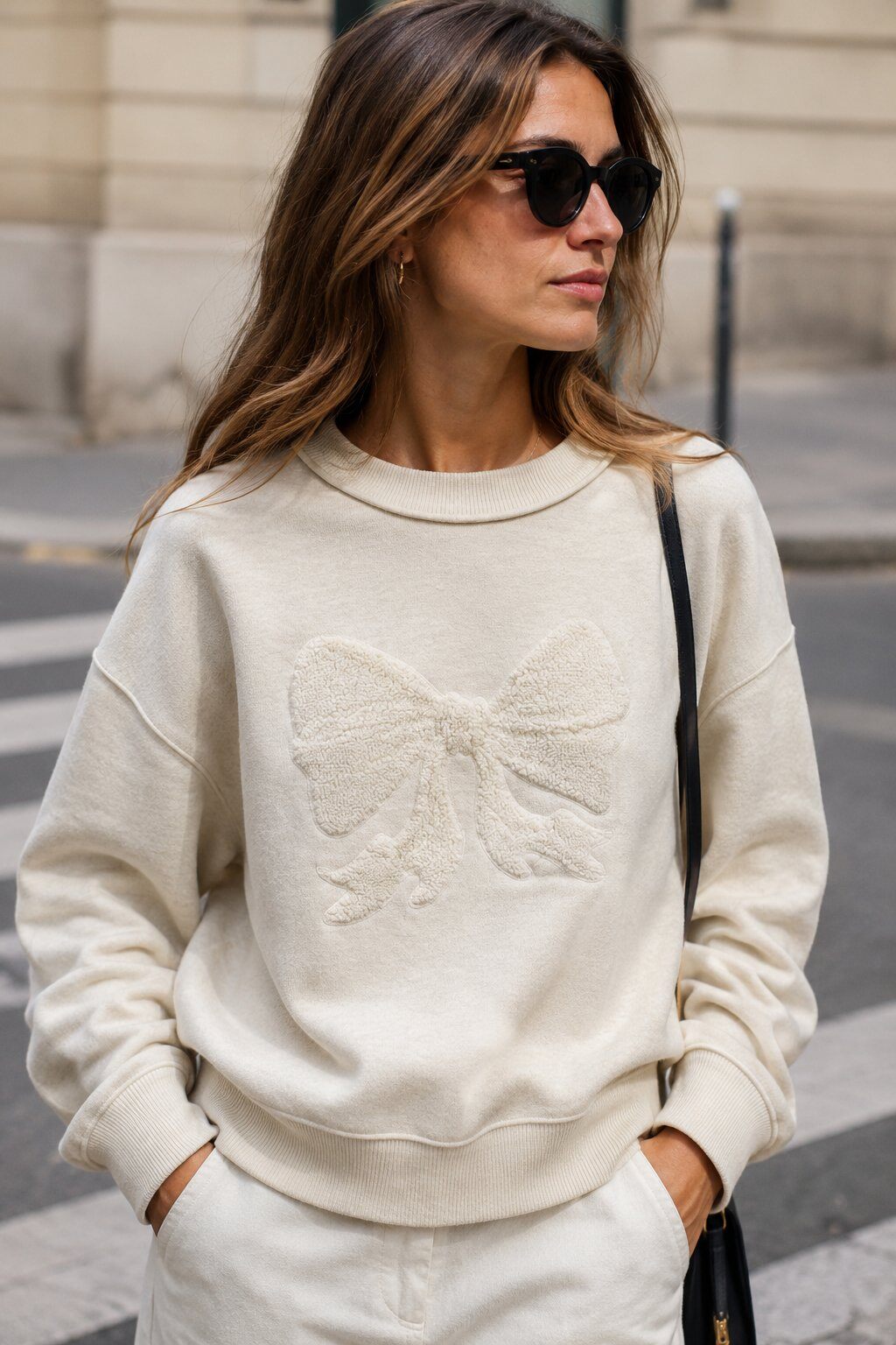 Wholesaler Justine&co Italy - Ecru Sweatshirt with Textured Bow Detail