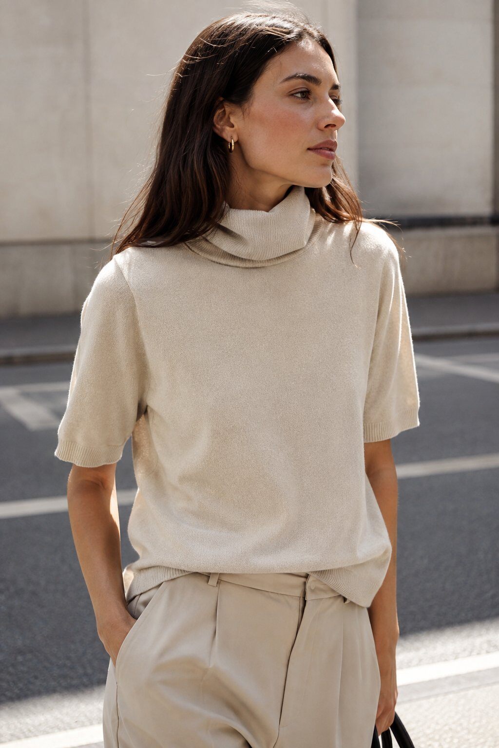 Grossiste Justine&co Italy - Pull Col Roulé Manches Courtes en Maille Fine