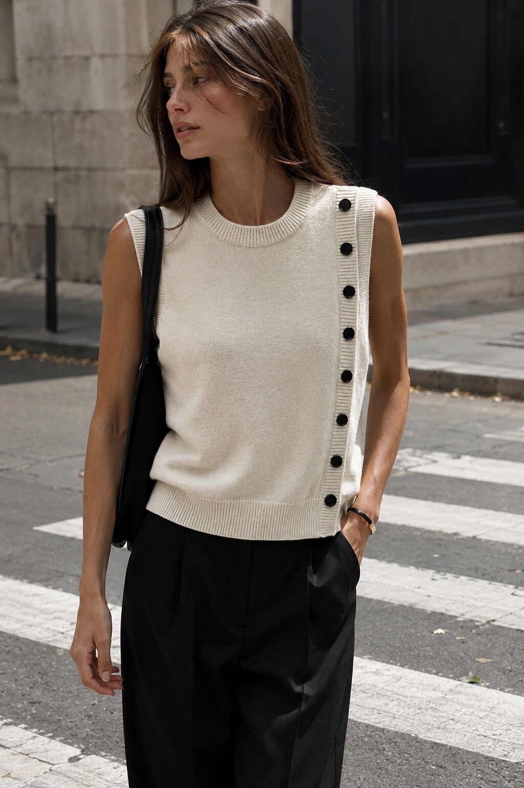 Wholesaler Justine&co Italy - Sleeveless Knit Sweater in Ecru – Asymmetric Button Details