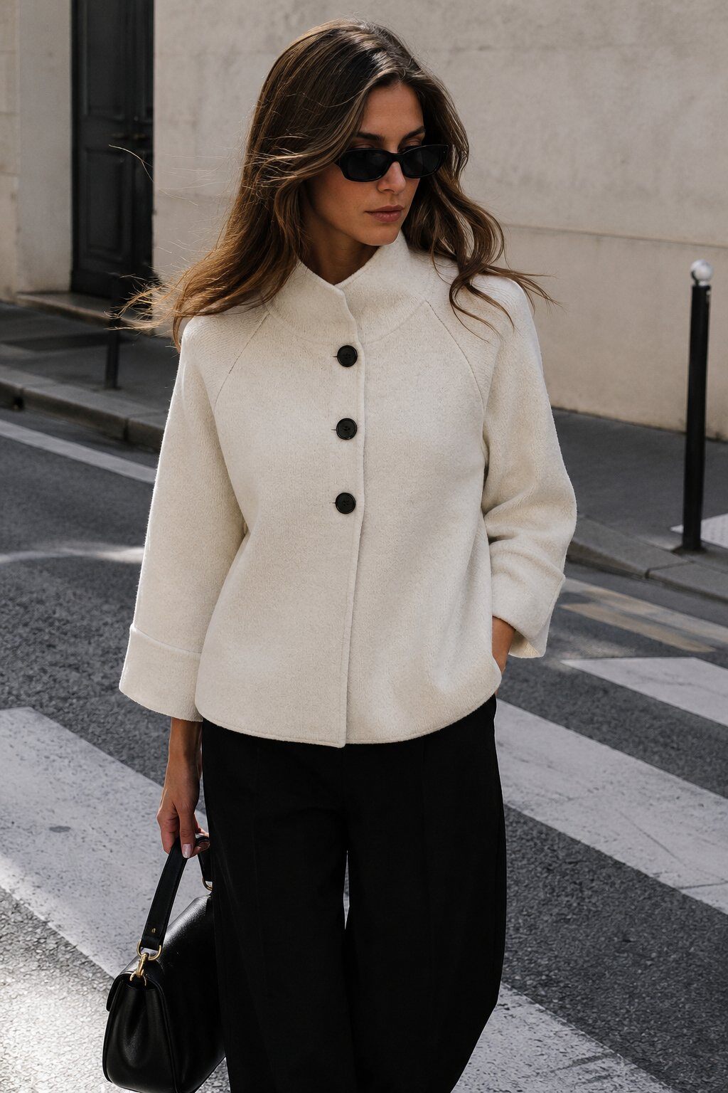 Grossiste Justine&co - Veste en Maille Écrue à Col Montant