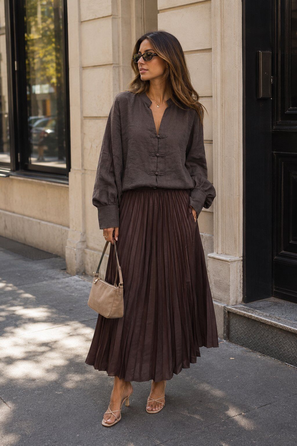 Grossiste Justine&co - Jupe Plissée Fluide Longueur Cheville Noir / Marron Chocolat