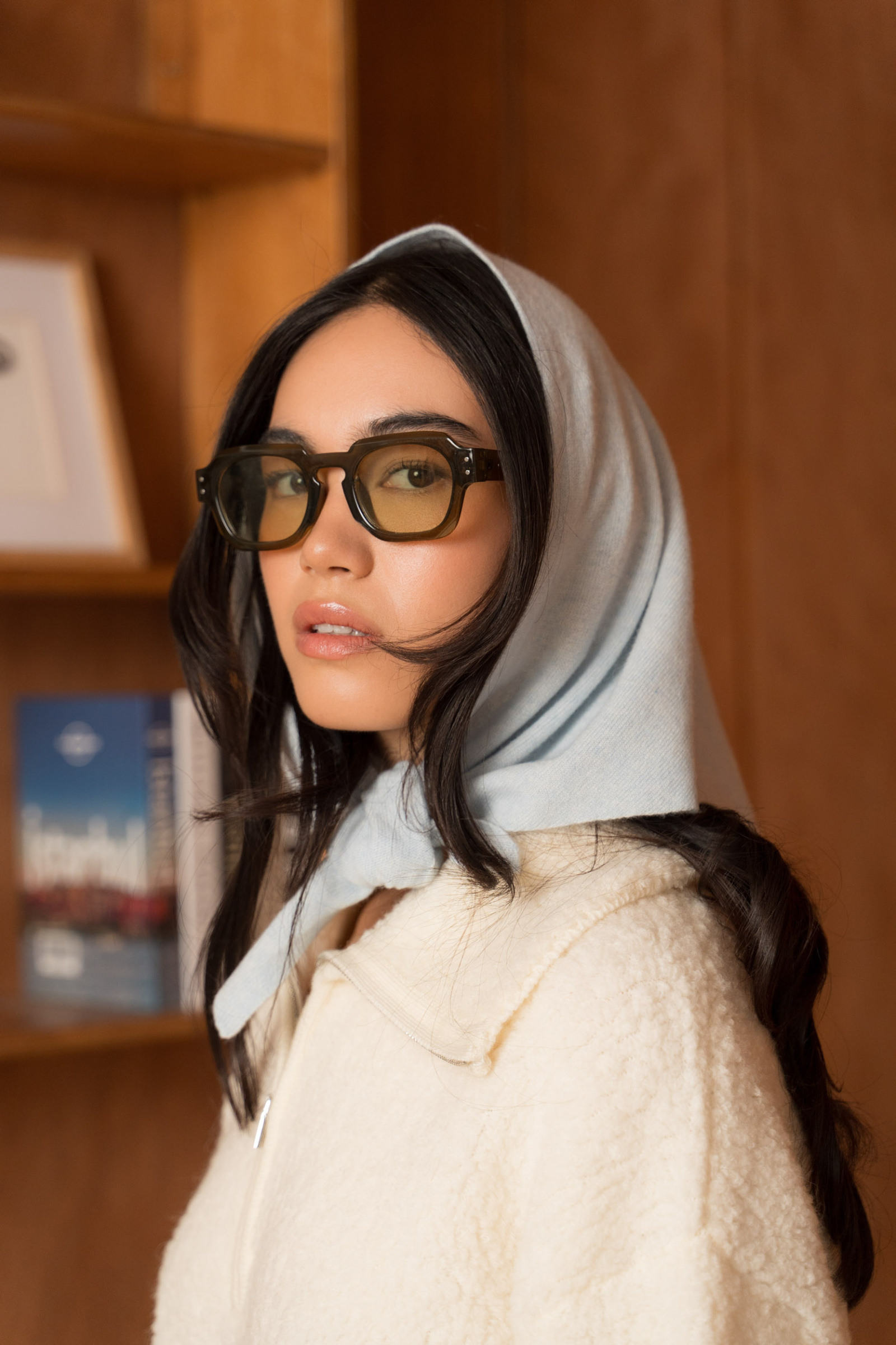 Wholesaler jw.atelier - 100% Cashmere Triangle
