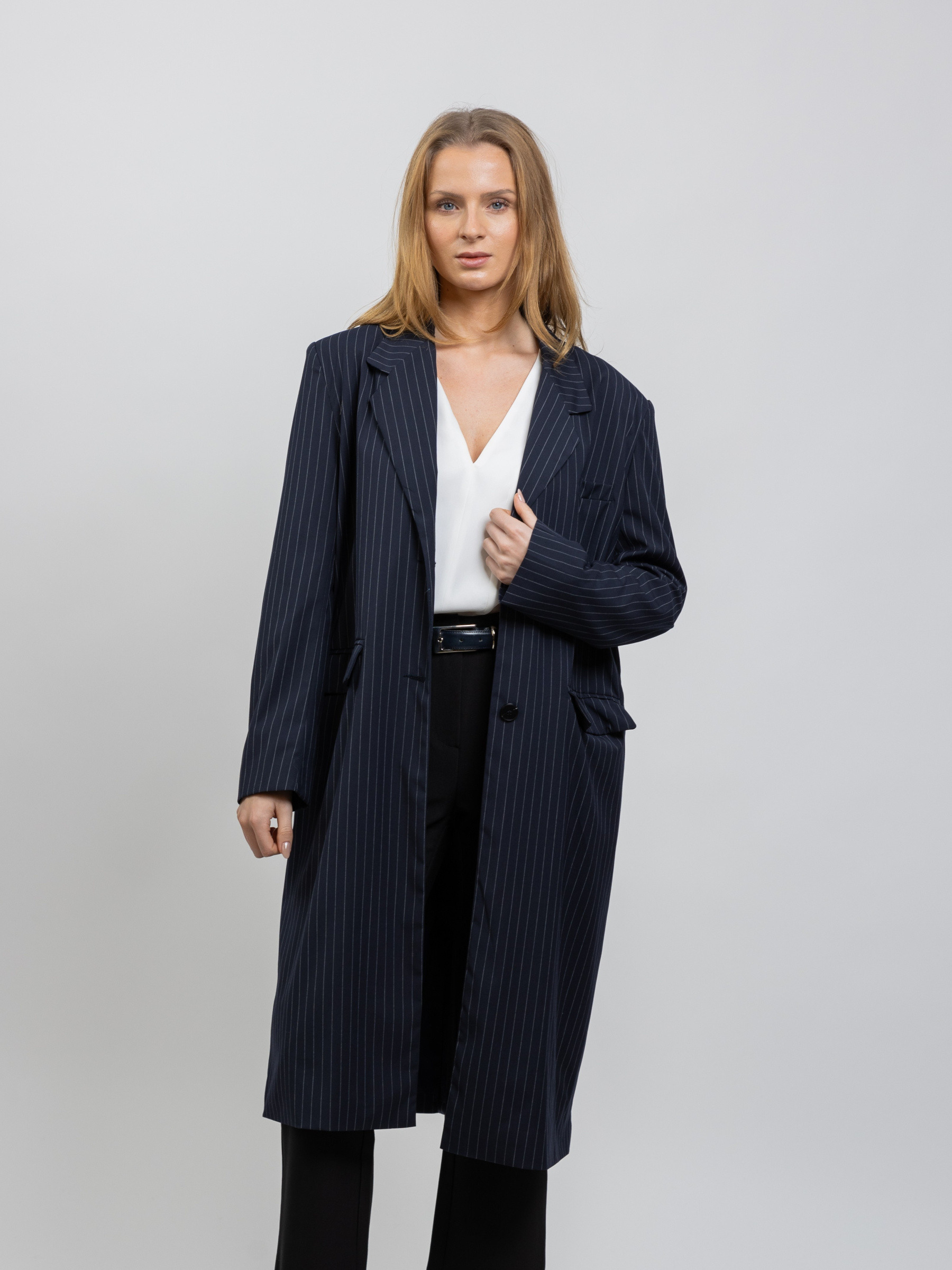 Großhändler K-ZELL Paris - LANGER MANTEL IM BLAZER-STIL MIT NADELSTREIFEN