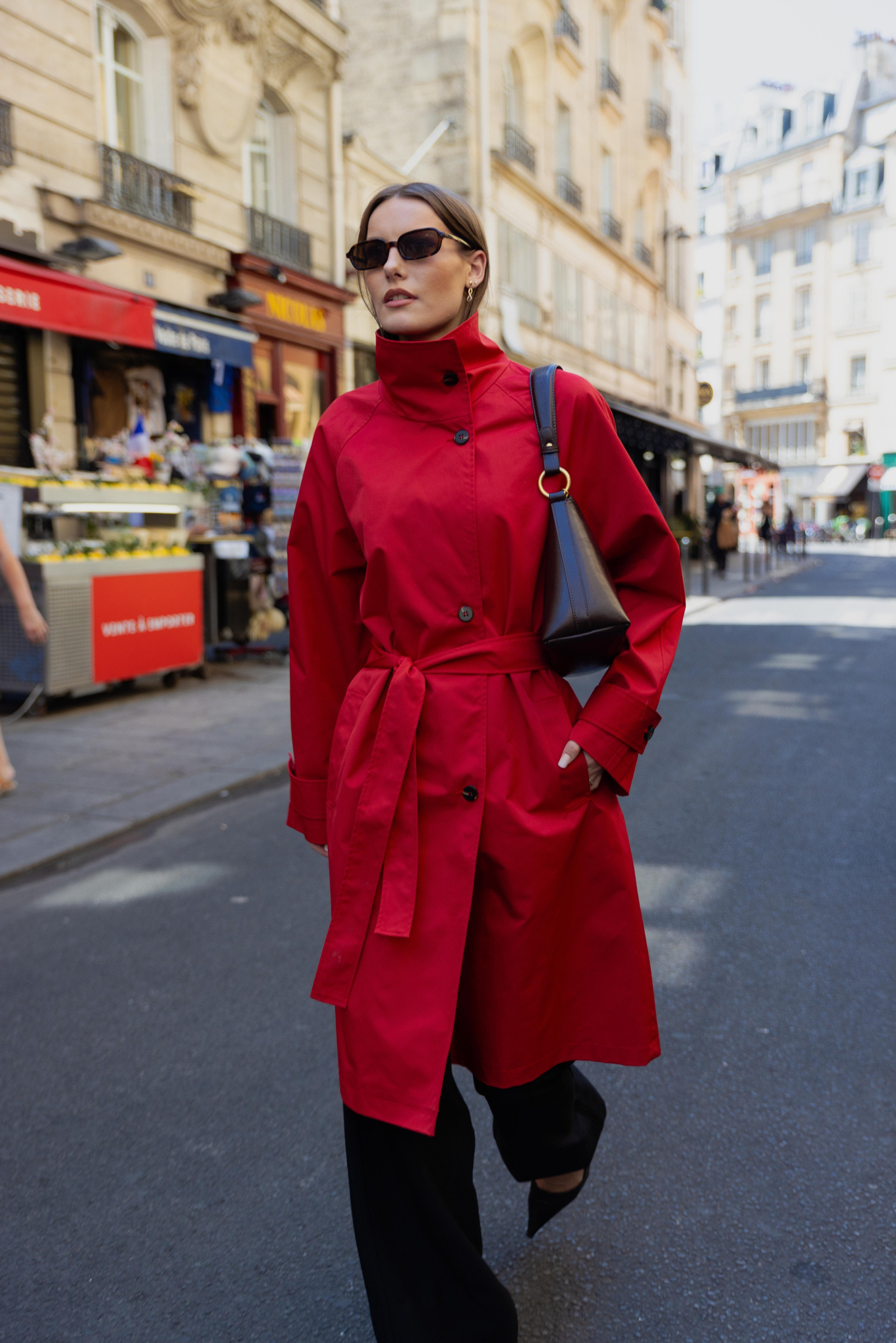 Großhändler K-ZELL Paris - Trenchcoat mit hohem Kragen