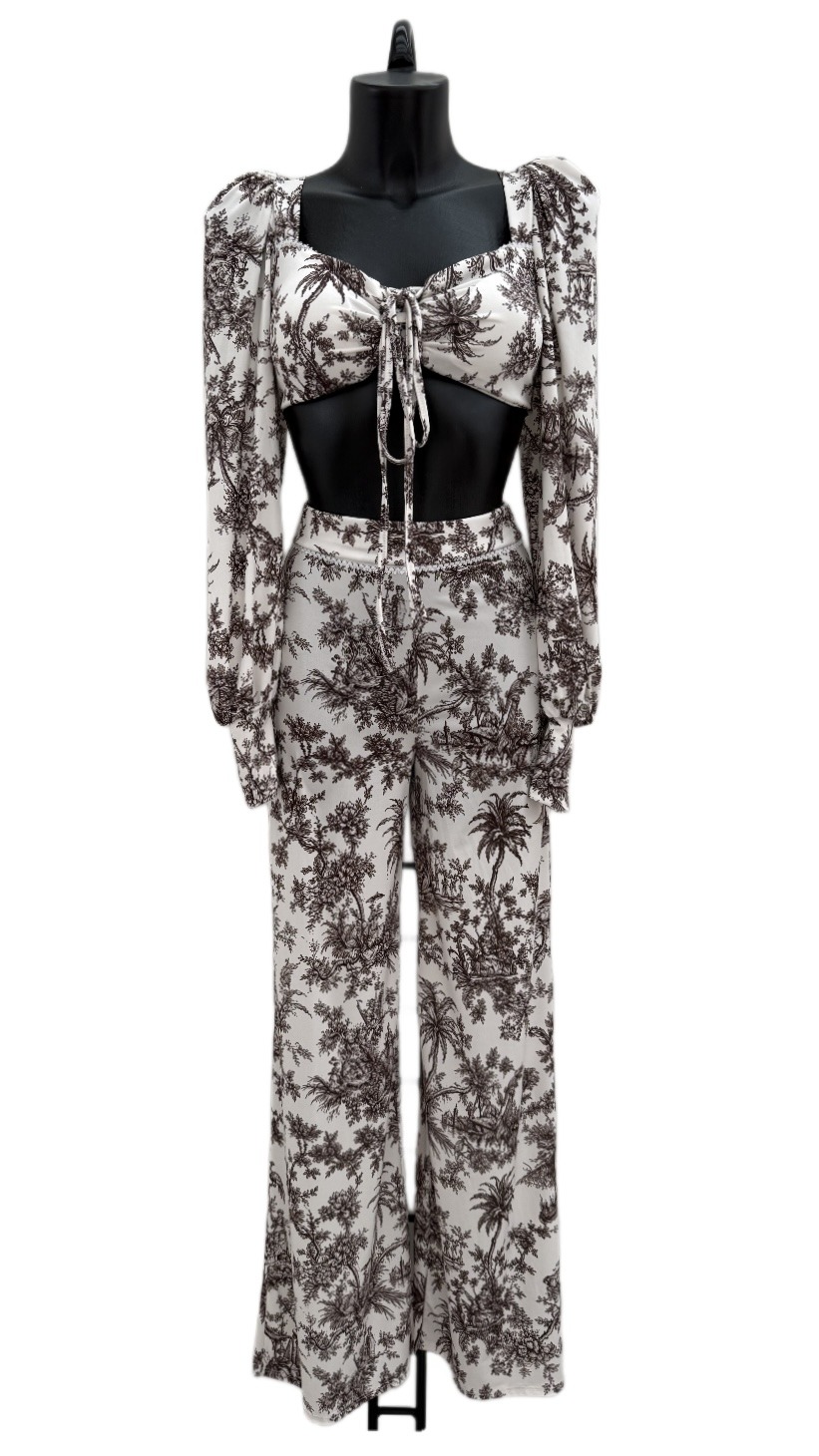 Wholesaler K1 - Set featuring a puff-sleeve long-sleeve crop top with a sweetheart neckline and matching wide-leg pants.